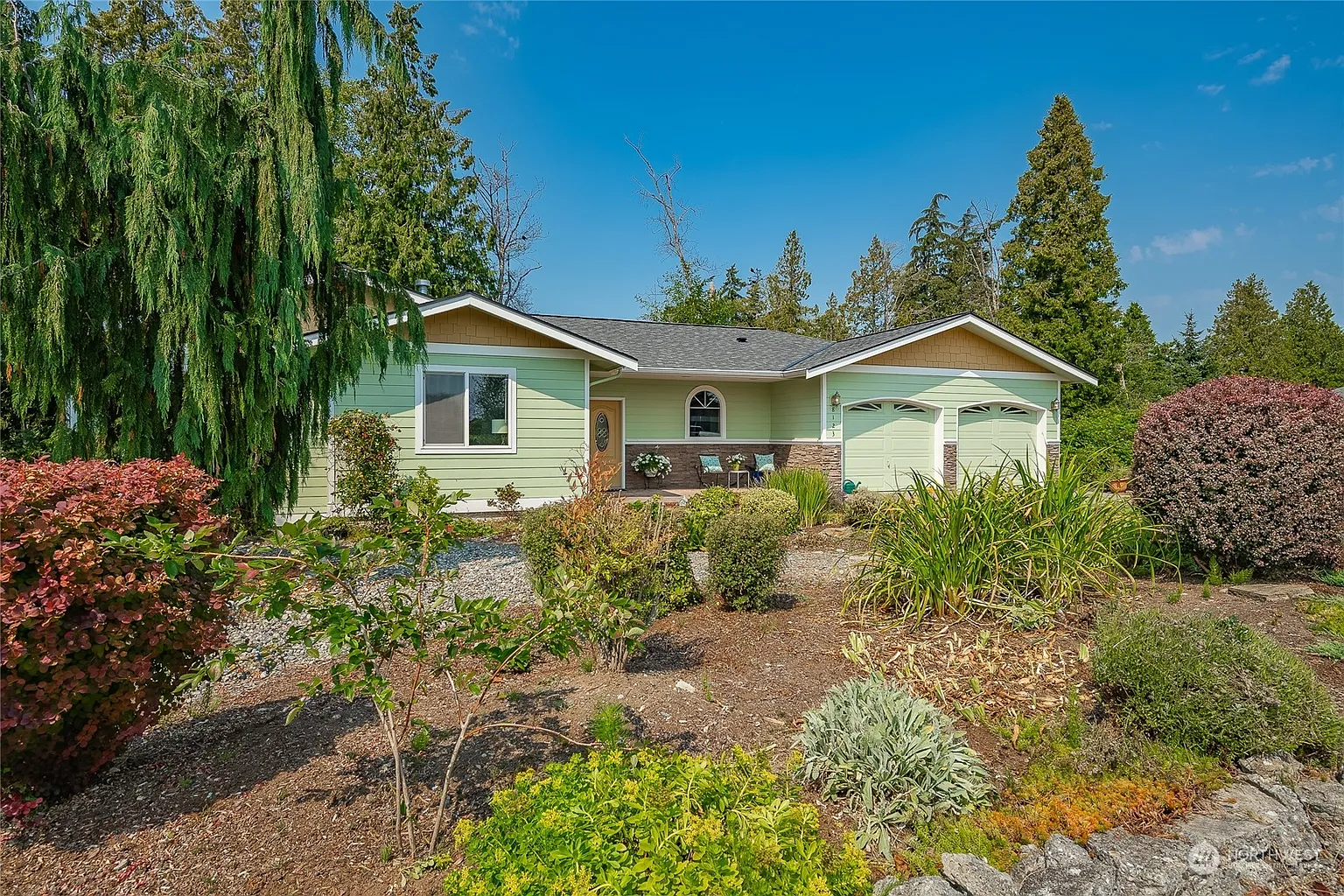 8123 Comox Loop photo 1