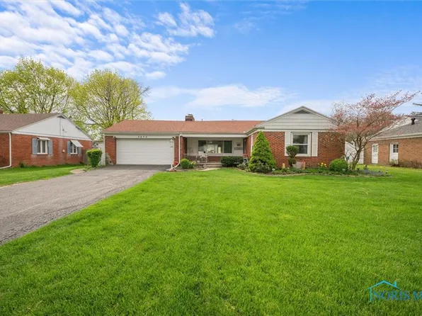 3275 Ravenwood Blvd, Toledo, OH 43614