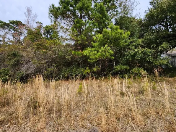 372 Bogue Loop Road, Newport, NC 28570