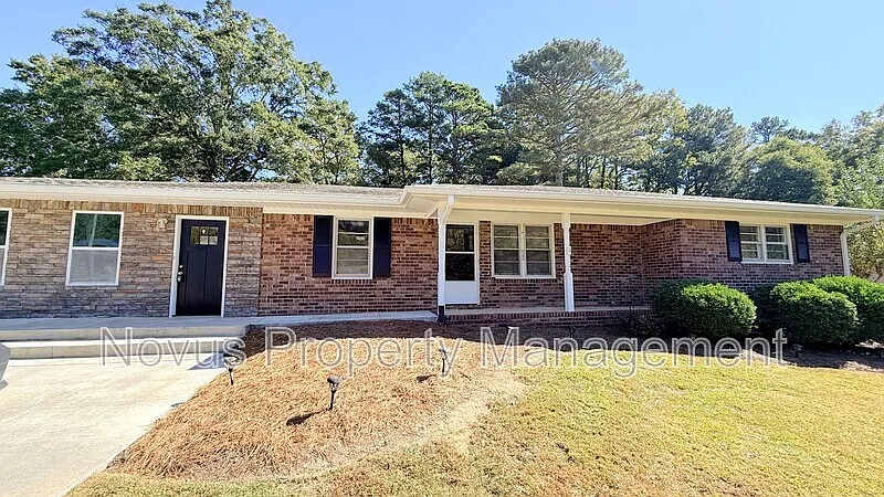 608 Pecan St S