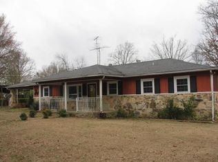 2162 Buffalo Rd, Hohenwald, TN 38462