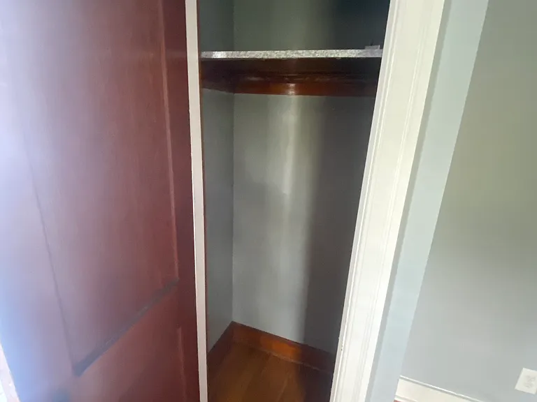 1252 Bourbon Ave — Photo 5