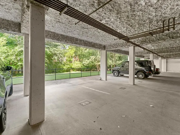 25312 Plantation Dr NE — Photo 32