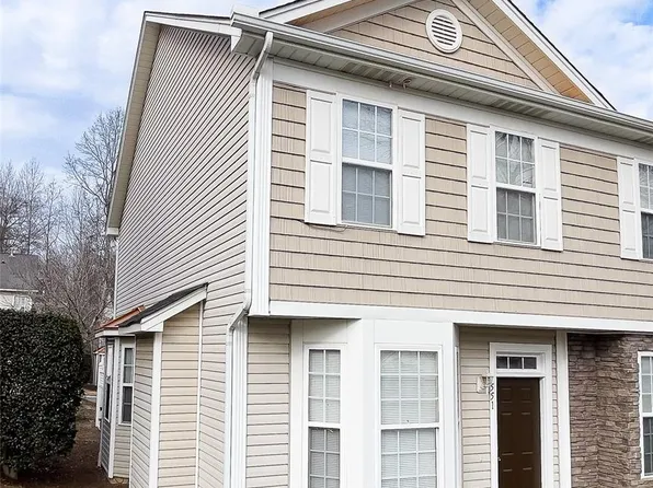 551 Goldstaff Ln, Charlotte, NC 28273