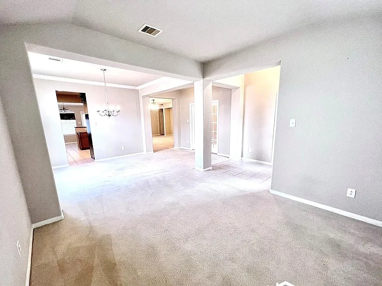 9923 Bronze Mill Ln — Photo 5