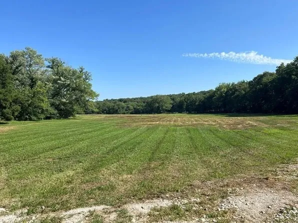 2662 Garst St, Osceola, IA 50213