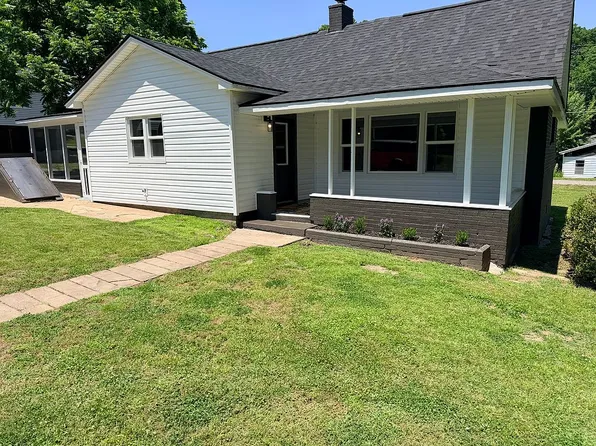 602 S Spring St, Grove, OK 74344