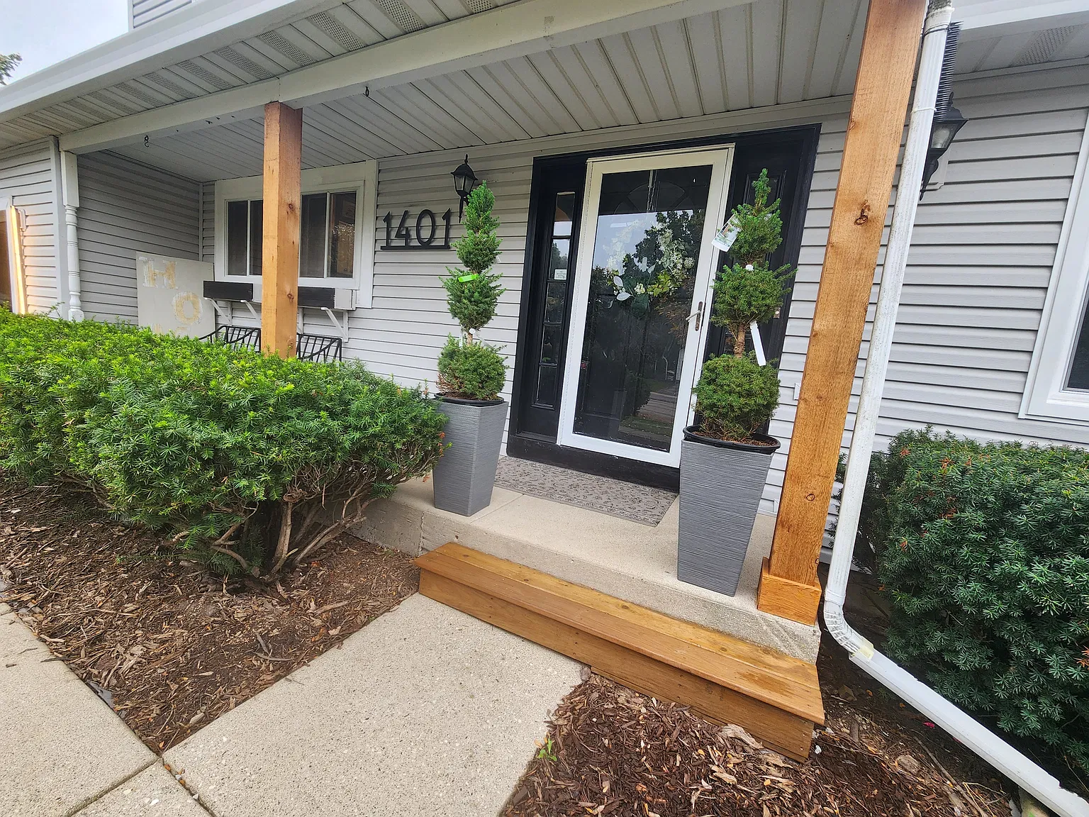 3 bed, 1400 sqft, $2,995 — Photo 3