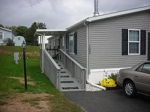 102 Dovefield Dr photo 1