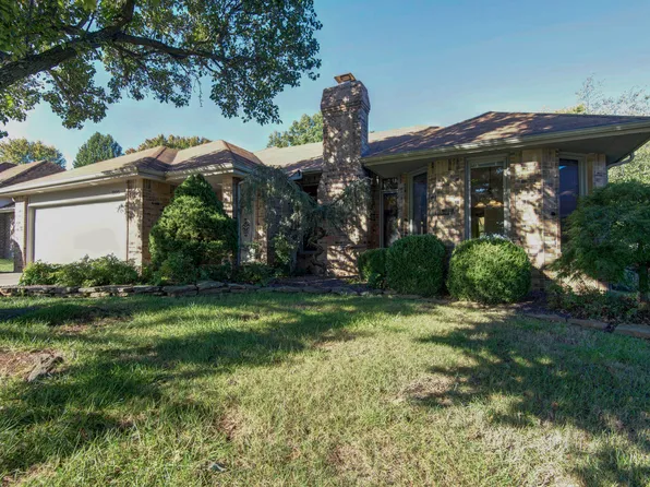 1895 S Forrest Heights Avenue, Springfield, MO 65809