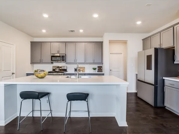 512 Voyage Trce, Leander, TX 78641