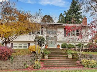17885 NW Avalon Dr, Portland, OR 97229