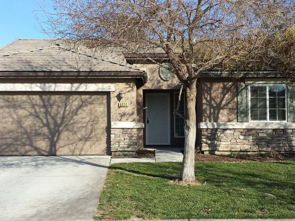 4334 E Vista Ave
