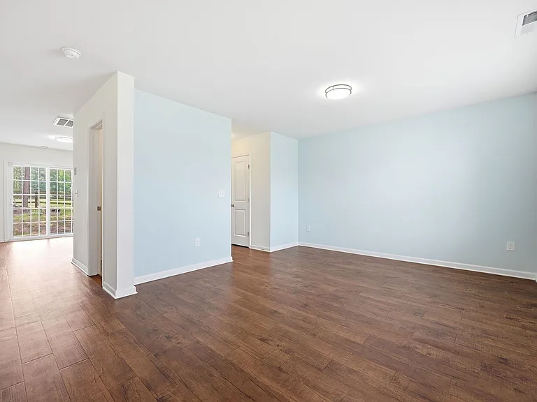 448 Botanical — Photo 33