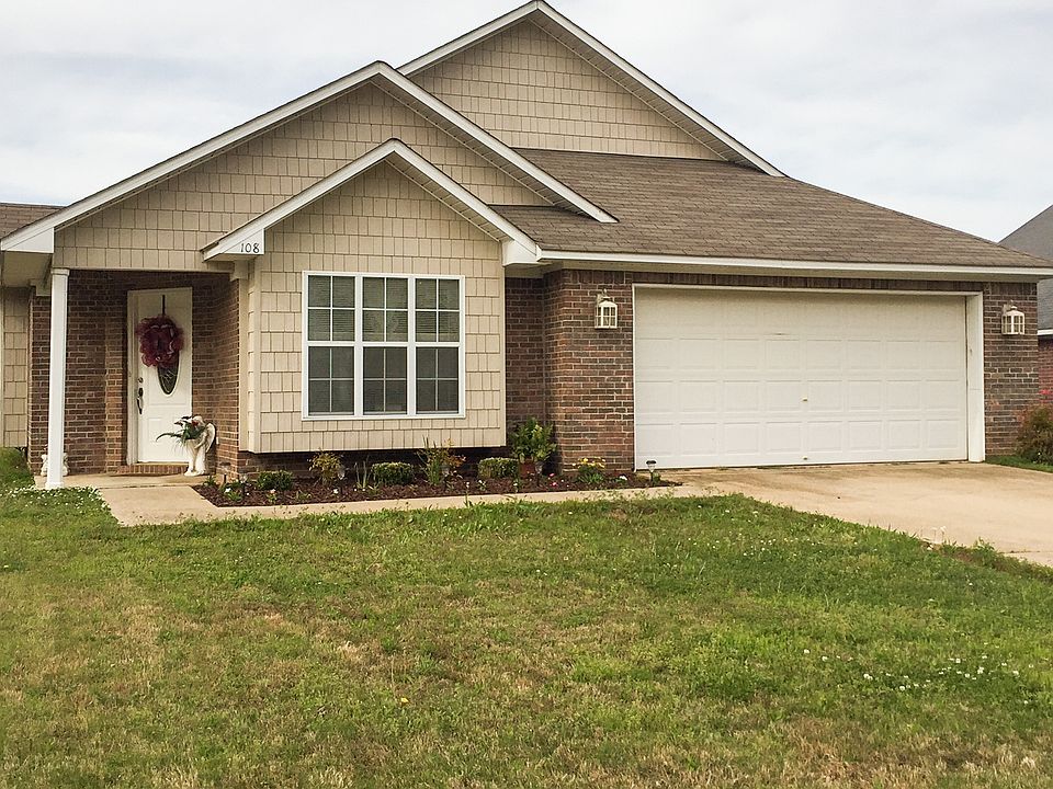 1st image of 108 Cypress Grove Dr
