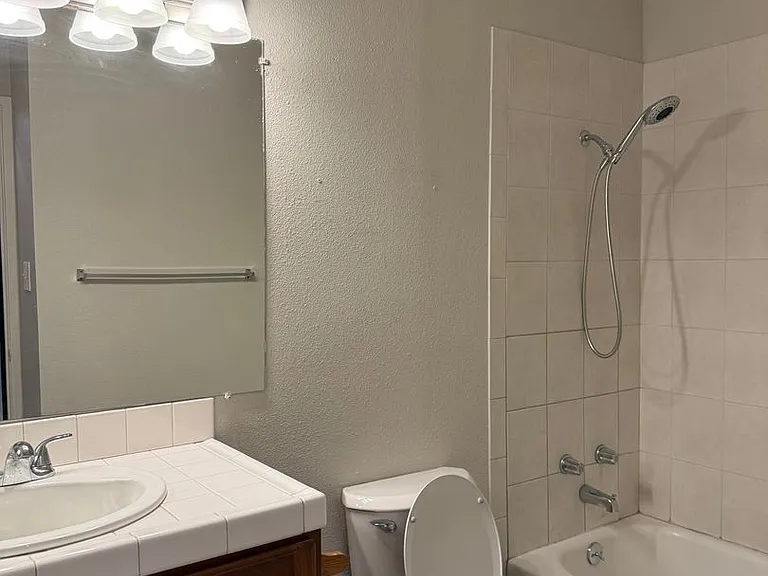 3095 Rosemont Dr — Photo 8