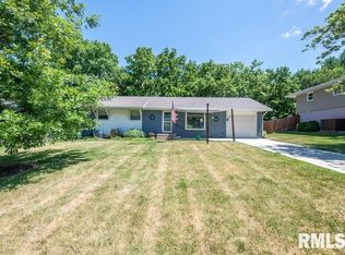 6142 N Hamilton Rd, Peoria, IL 61614