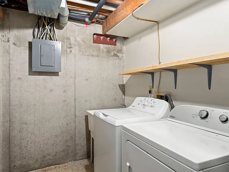 1610 Westbridge Dr #18 — Photo 27