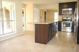 5th image of 402 Saddle Tree Dr