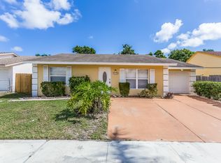 7370 Pinedale Dr, Boynton Beach, FL 33436