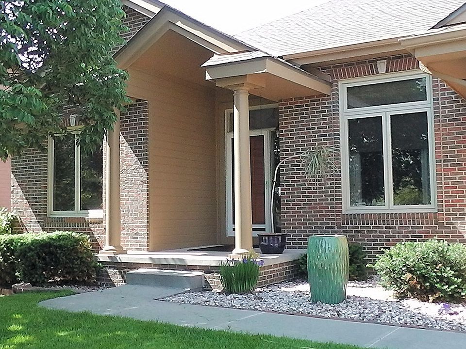 1st image of 2509 Pinehurst Cir