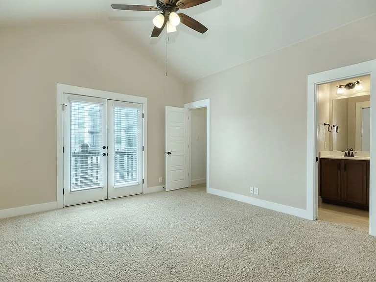 7320 Easy Wind Dr — Photo 11