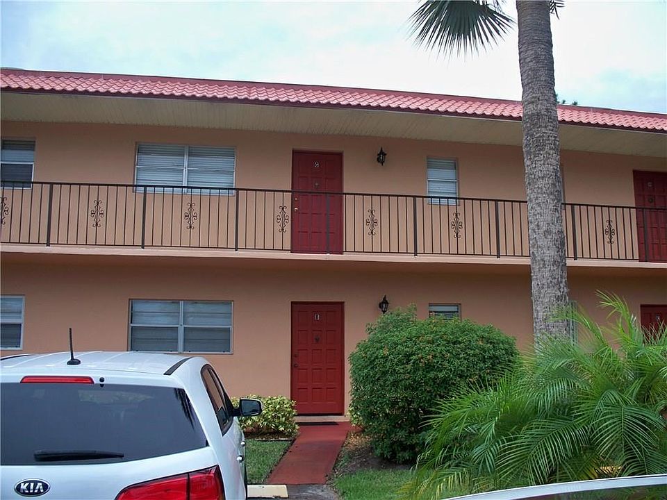 First floor unit with convenient parking in front of the unit