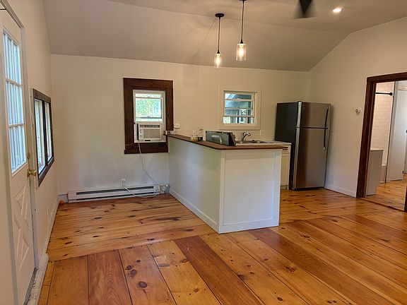 5th image of 15 Jackson Hill Rd