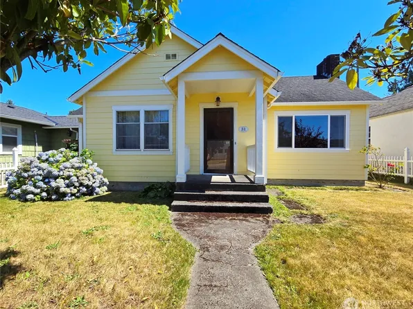 31 N Blackberry Avenue, Forks, WA 98331