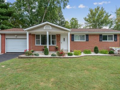 2 Dixie Dr, Fenton, MO, 63026