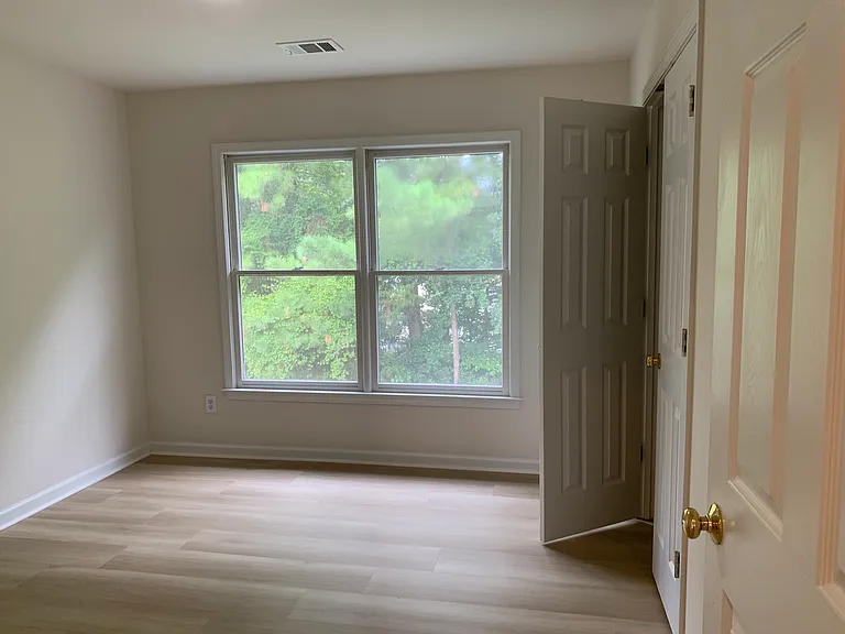 1st bedroom