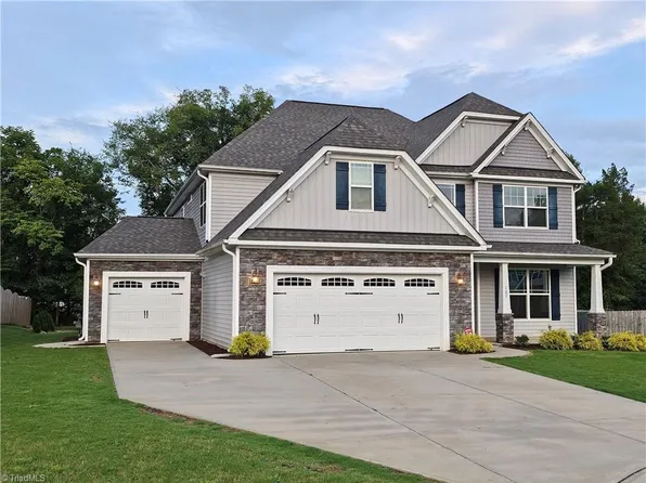 107 Bolivia Ct, Whitsett, NC 27377