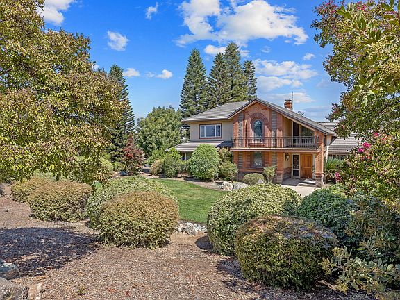 4th image of 315 Valley View Drive