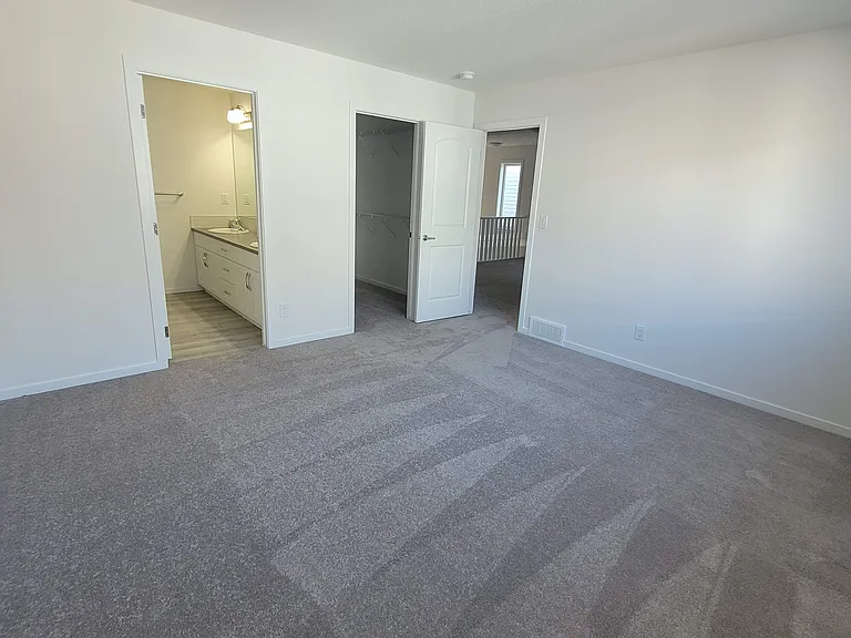 40 Carringham Gate NW #M — Photo 19