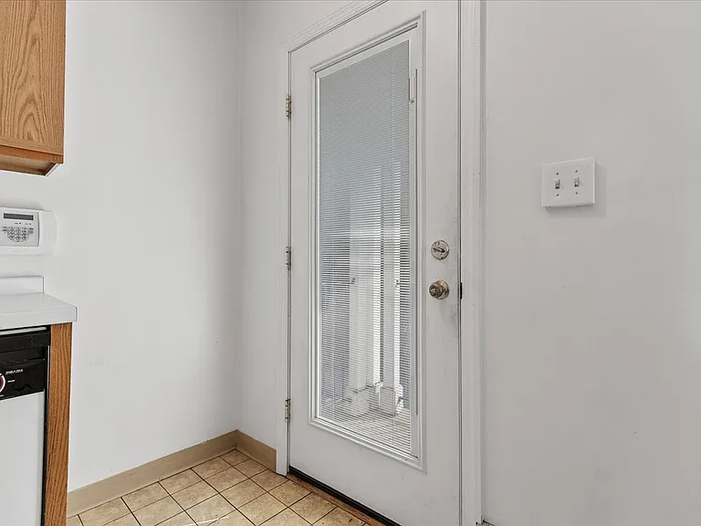 3 Rosary Way — Photo 16