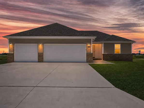 2565 S Cheri Drive, Bolivar, MO 65613