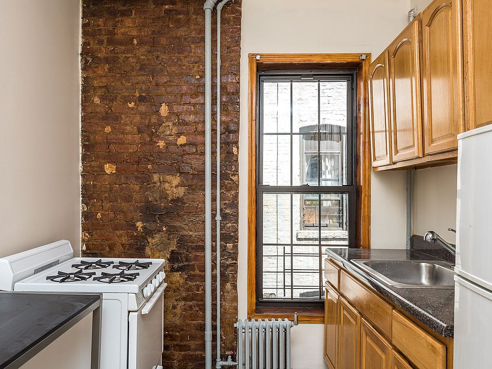 1st image of 206 Scholes St APT 14