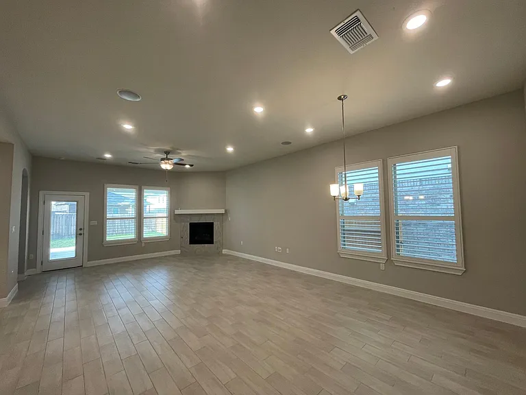 6500 Coalinga Ln — Photo 5