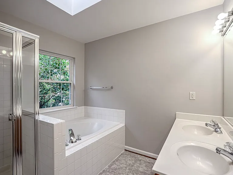 20413 Elm Grove Ter — Photo 11