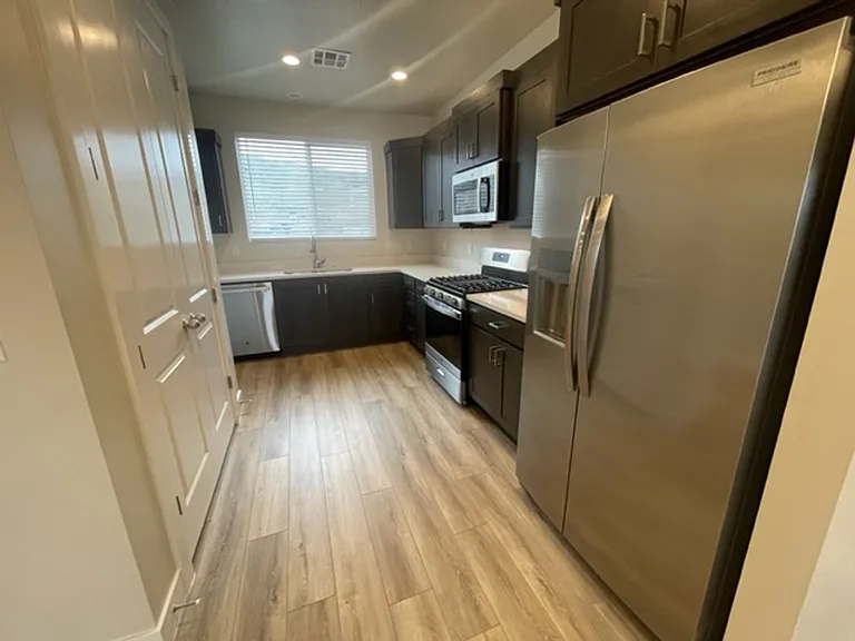 2142 W 380 S — Photo 7