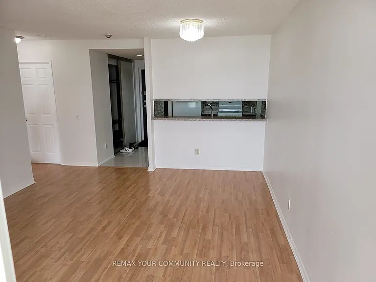 7 Bishop Ave #1606 — Photo 24