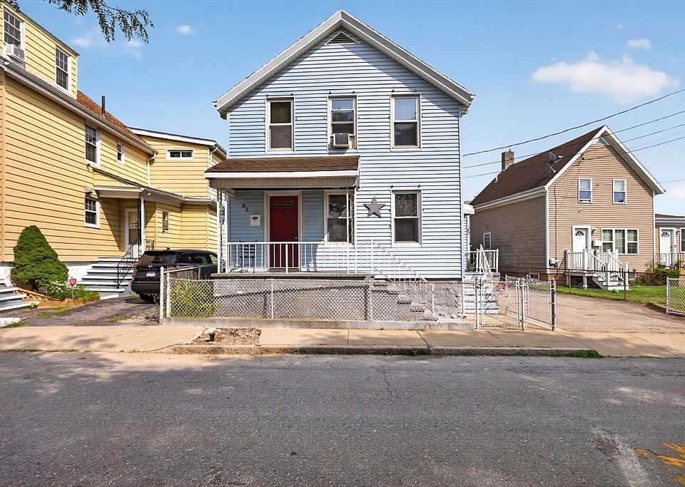 1st image of 32 Raymond St