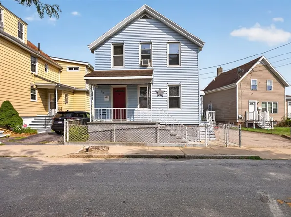 32 Raymond St, Fall River, MA 02723