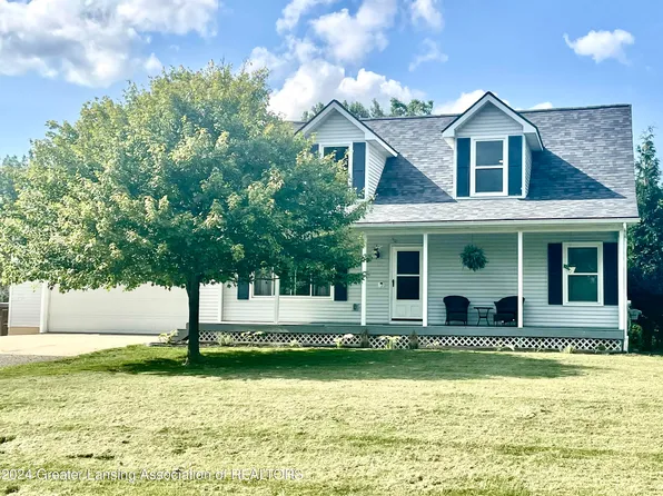 5223 Renee Ct, Fowlerville, MI 48836