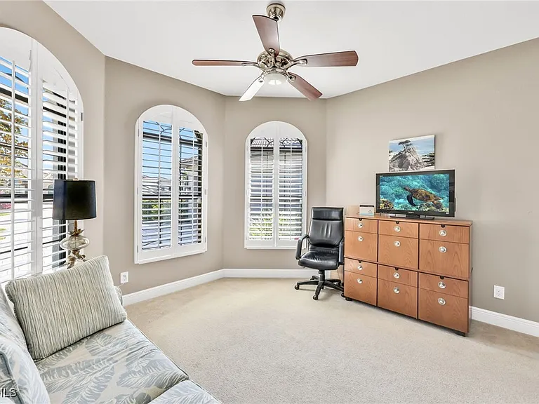 23273 Salinas Way — Photo 23