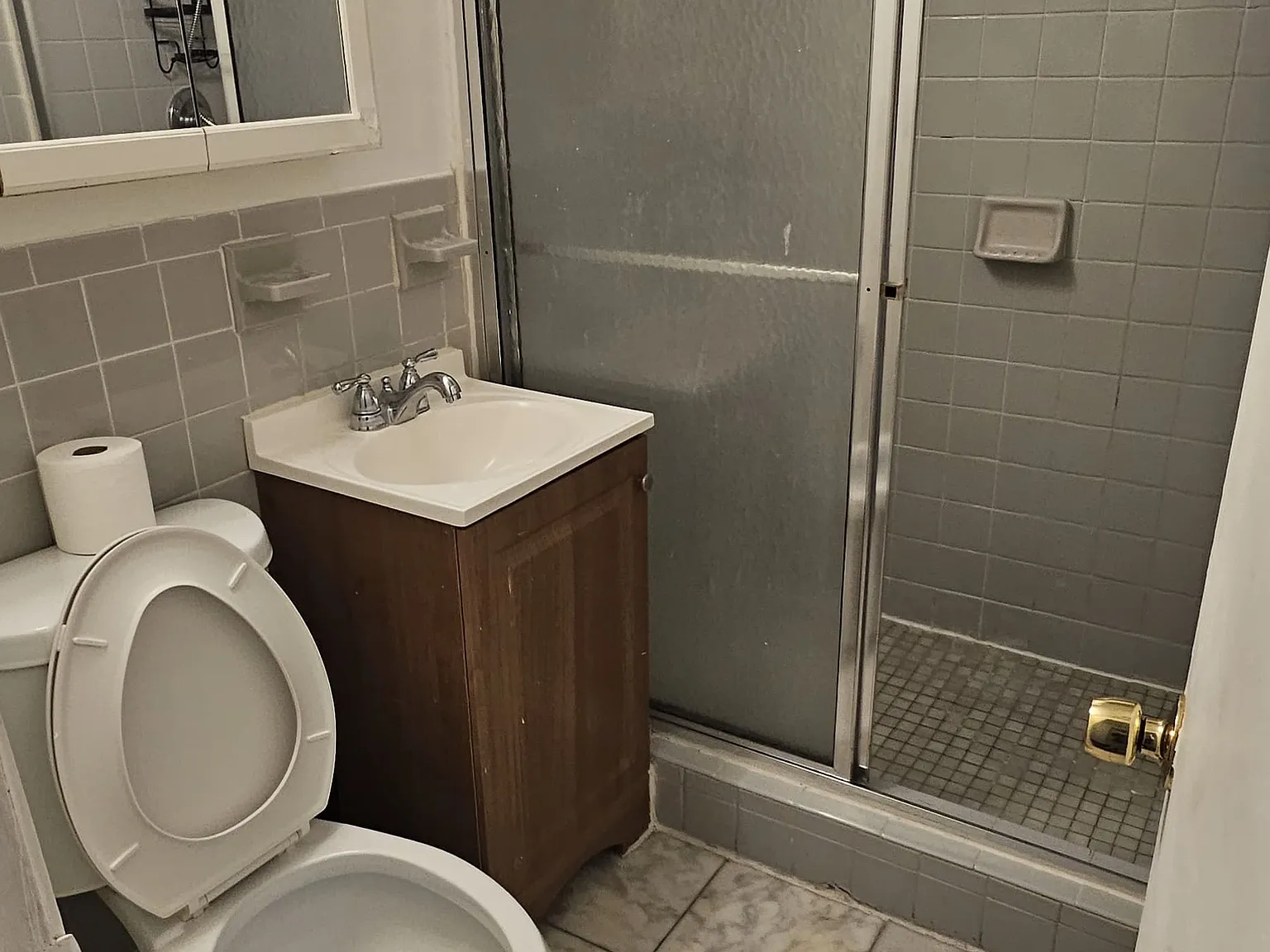 3 bed, 1161 sqft, $2,400 — Photo 4