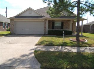 3120 Wild Turkey Ln, Pearland, TX 77581