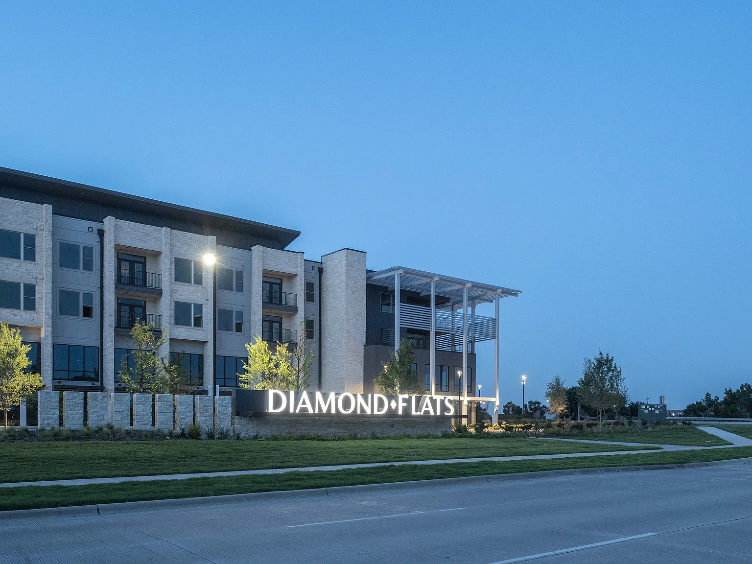 Diamond Flats — Photo 2
