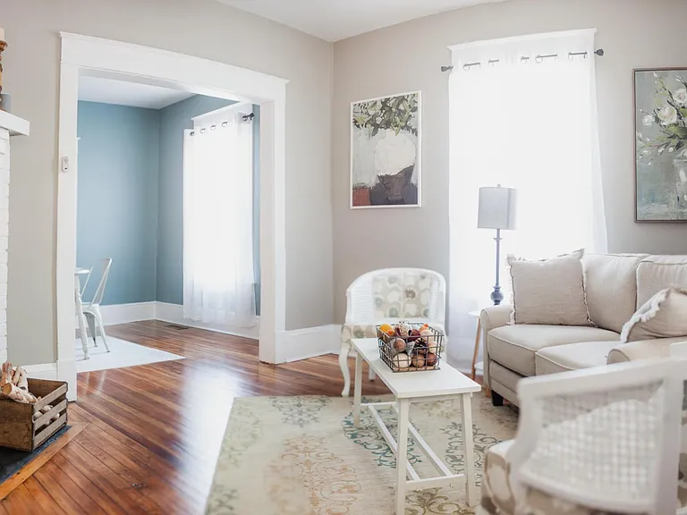 825 Wilson Ave — Photo 4