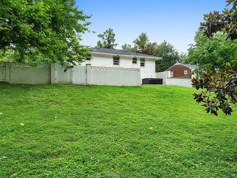 3363 Mimosa Dr — Photo 47